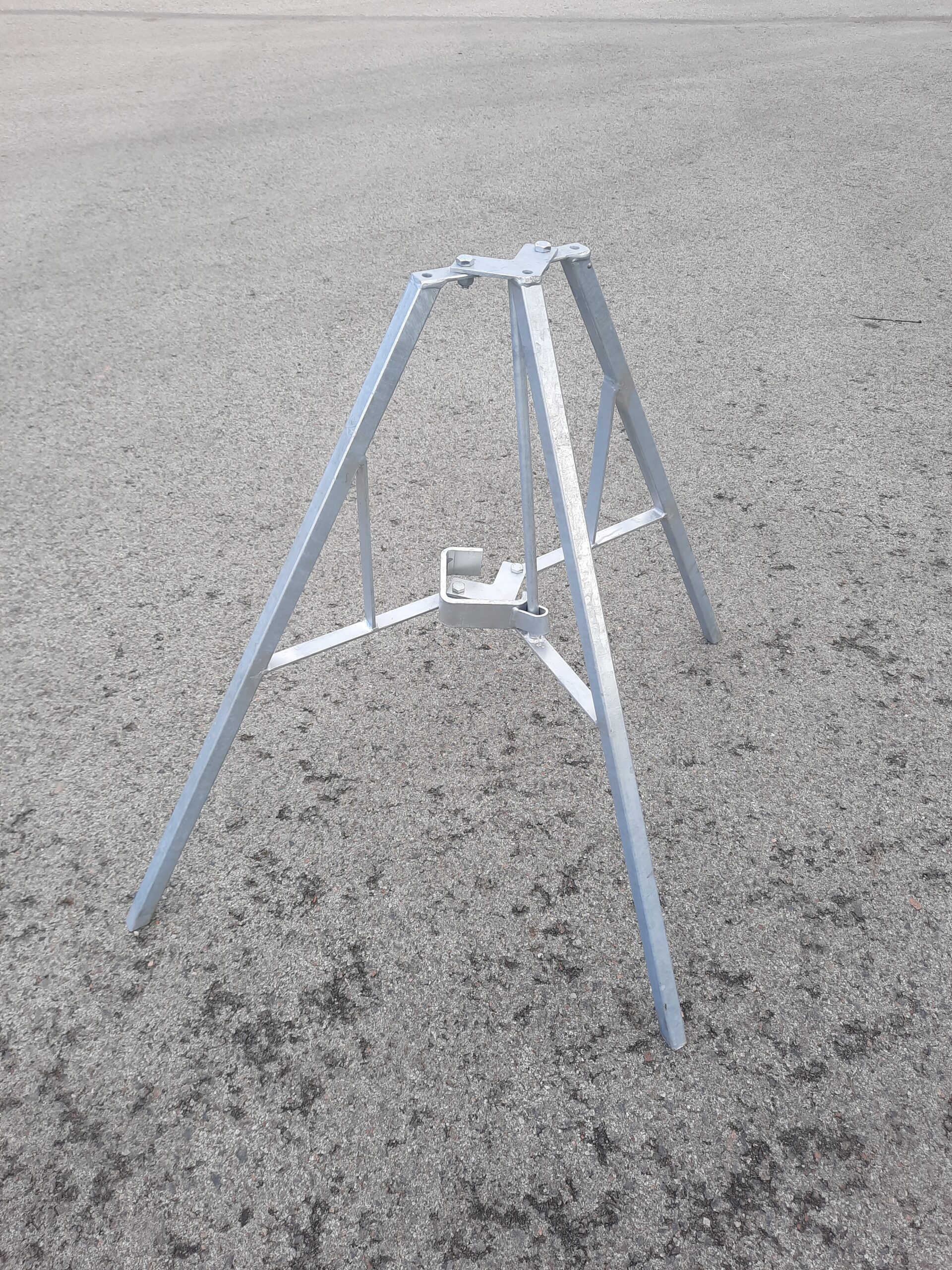 Tugiposti tugijalg, 98cm
