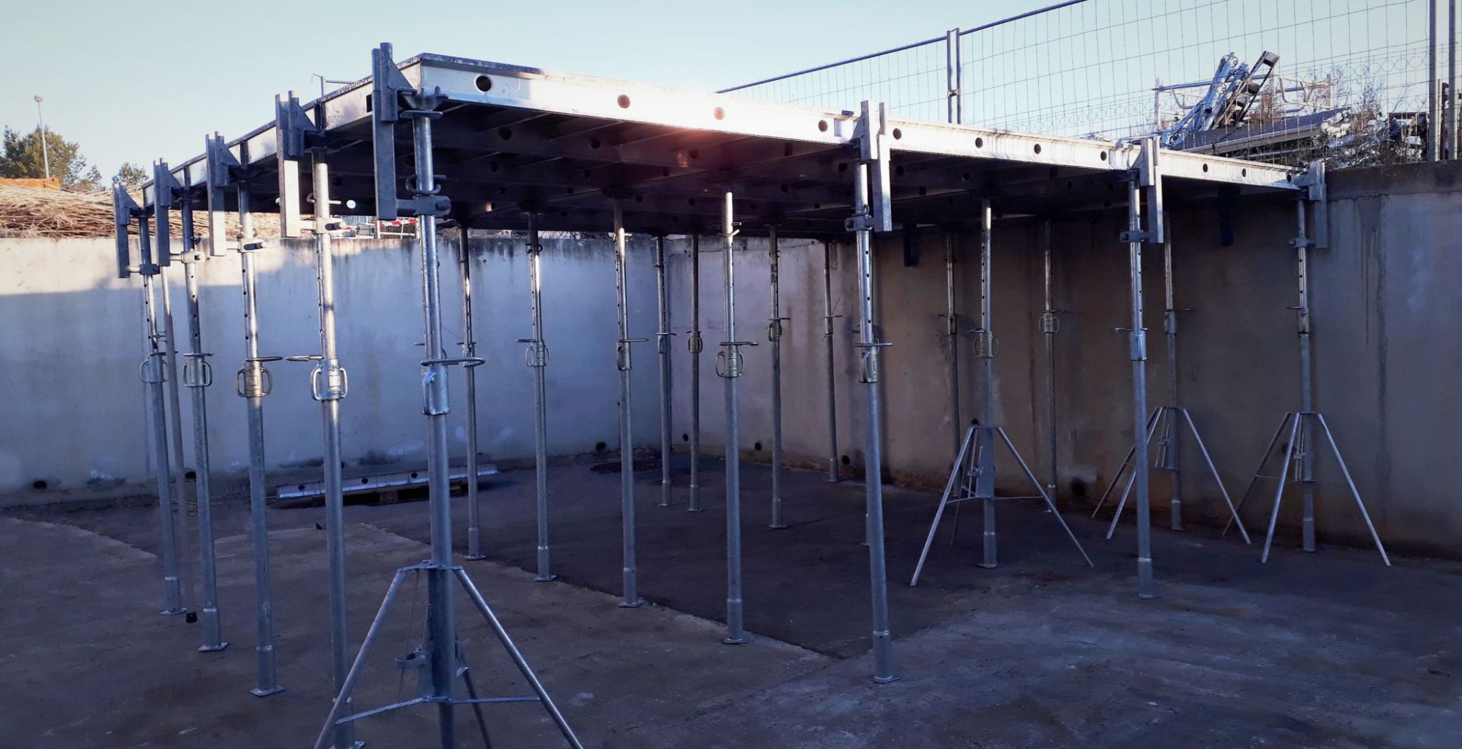 Tugipost 400 (2.25...4.0m), 20,8...39kN