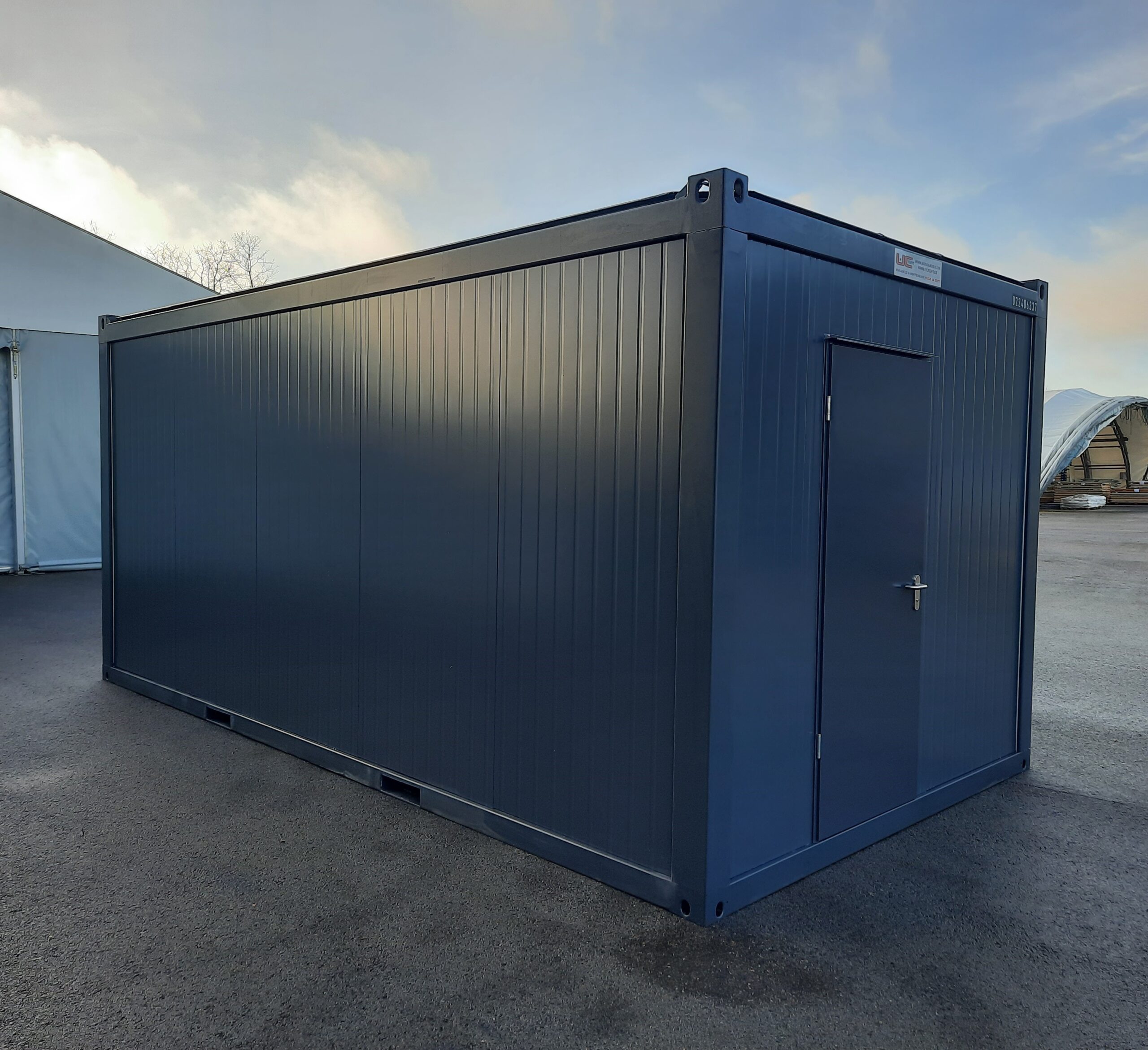 Containex Kõrge XL soojak 3x6m, PU soojustus, tumehall RAL 7016