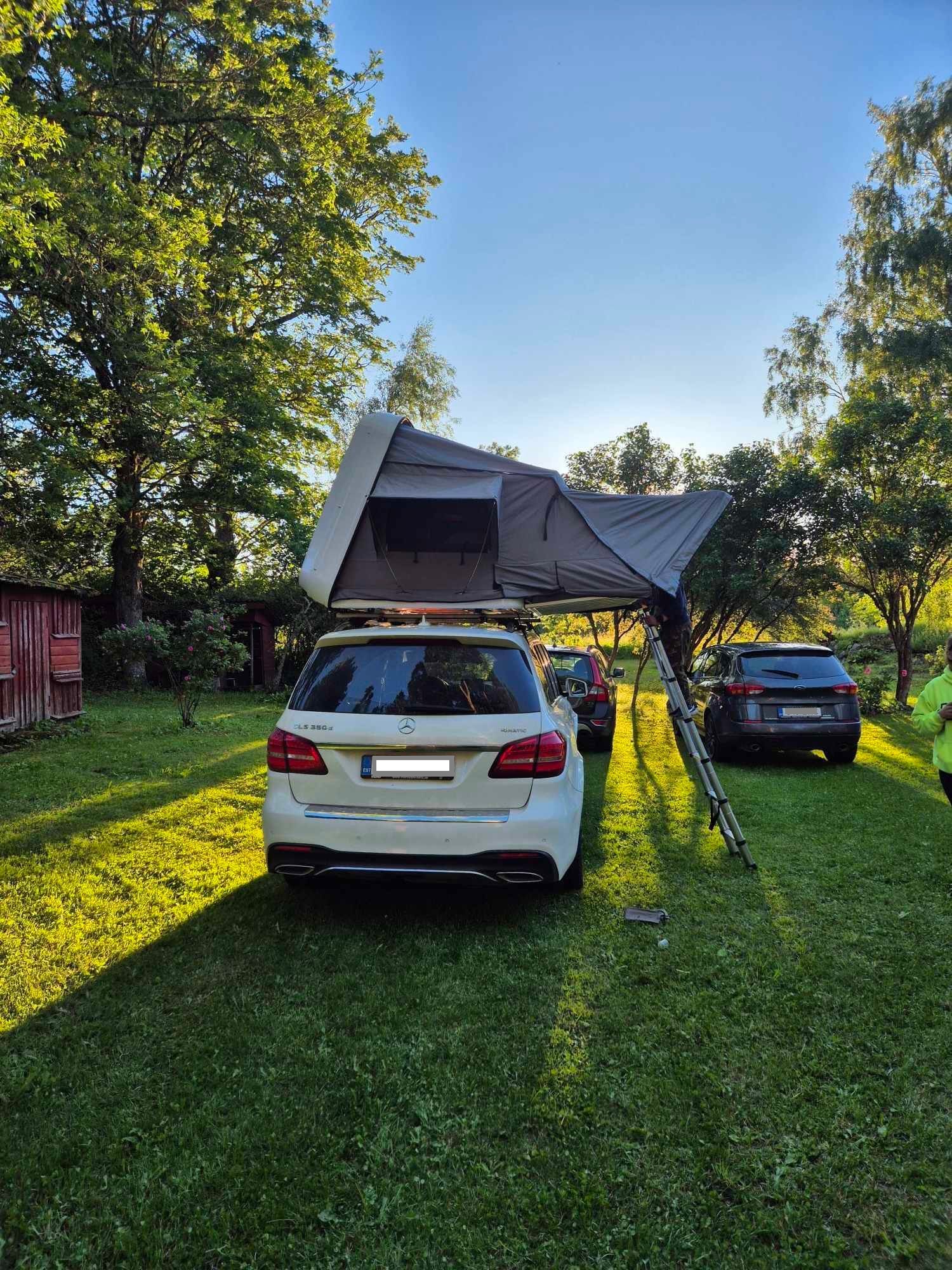 Auto katusetelk 210 x 160cm, must või valge