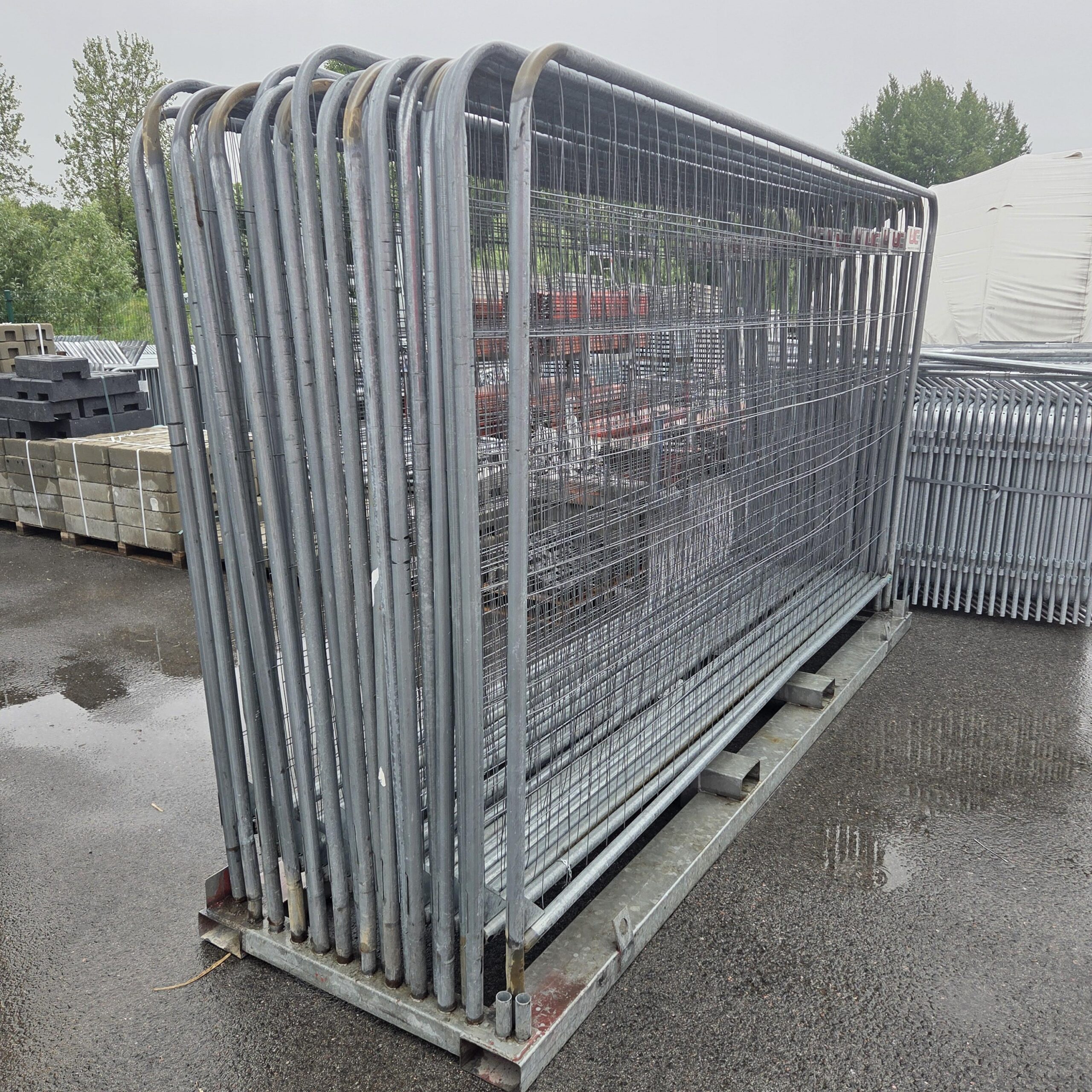 Used tall temporary fencing strong 2,0 x 3,5m