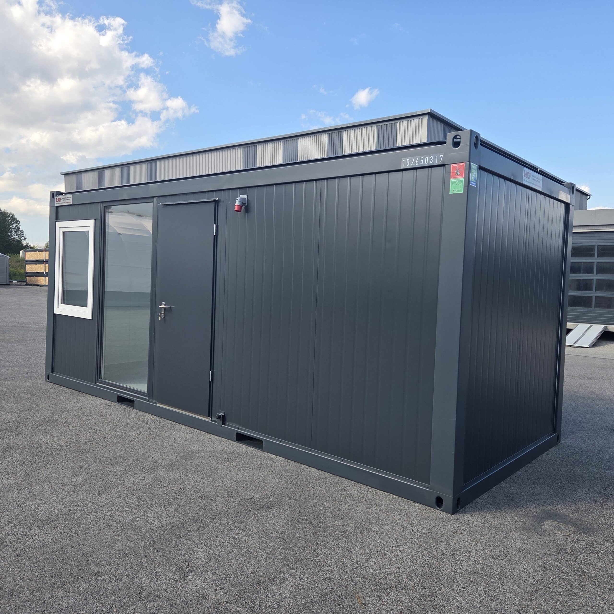 Containex BASIC soojak RAL7016 + panoraam aken 2,4x6m