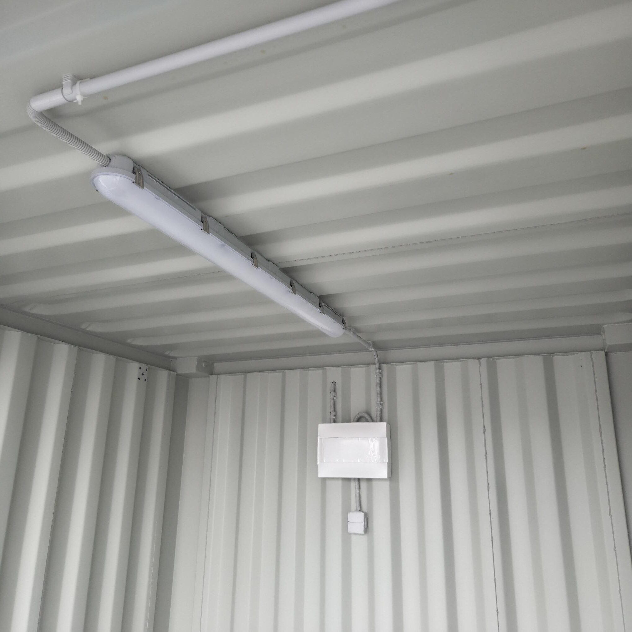 Laokonteiner 8´ ne 2.2 x 2.4m + elektrilahendus