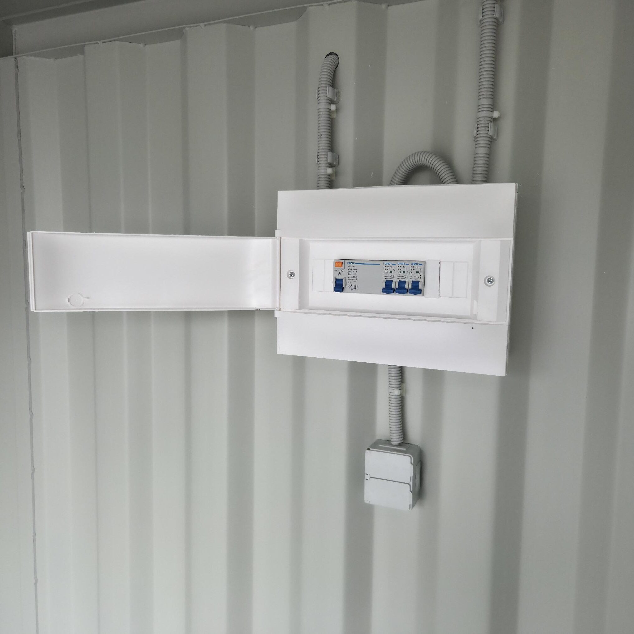 Laokonteiner 8´ ne 2.2 x 2.4m + elektrilahendus